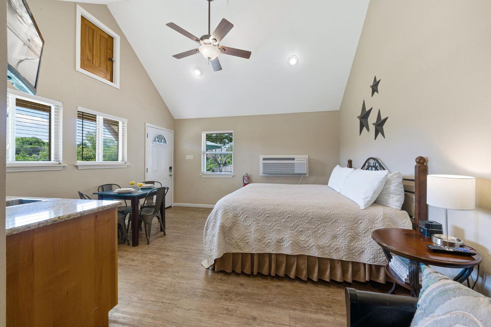 Blanco Riverside Cottages エクステリア 写真