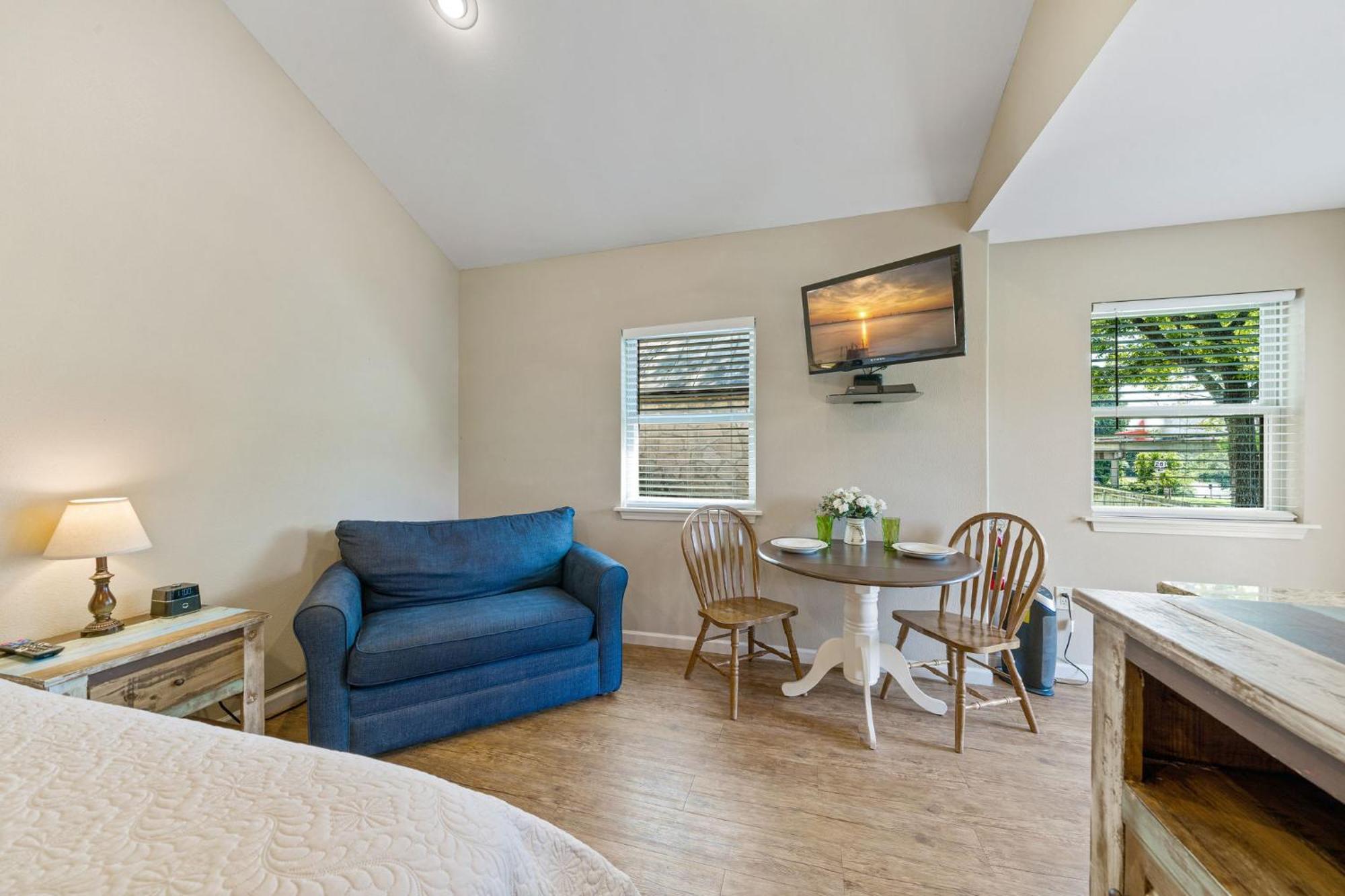 Blanco Riverside Cottages エクステリア 写真