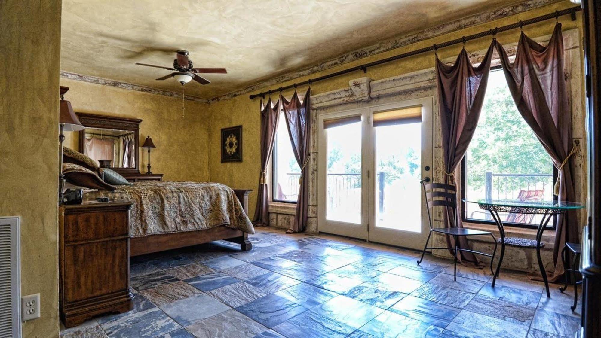 Blanco Riverside Cottages エクステリア 写真
