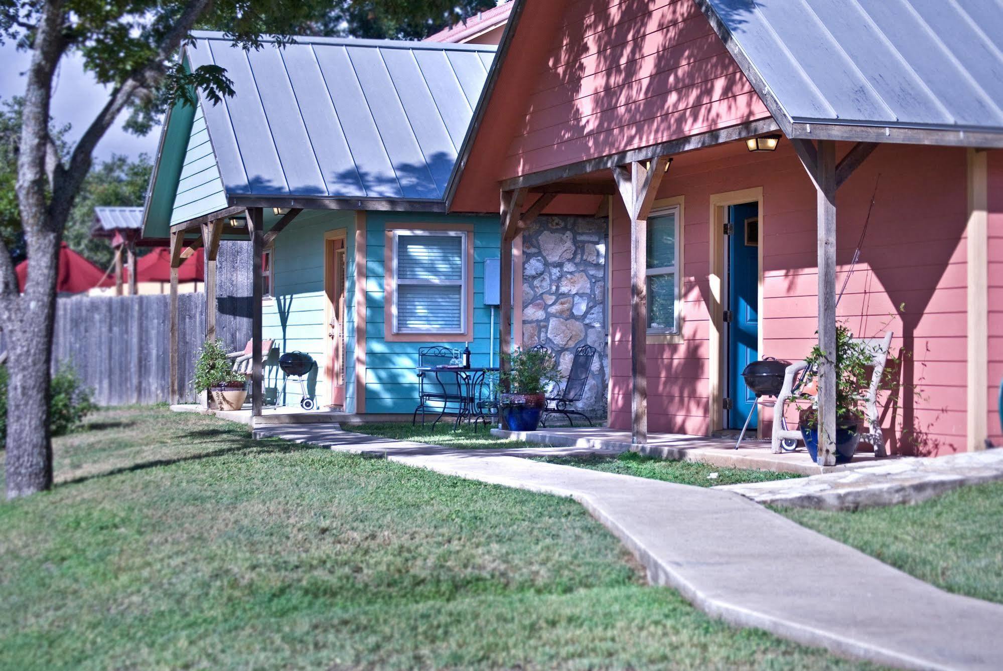 Blanco Riverside Cottages エクステリア 写真